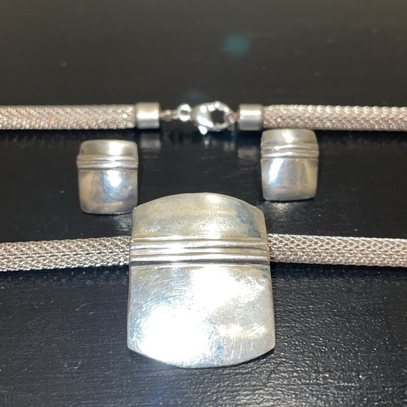 Sterling Pendant on Mesh Necklace with matching earrings. - Picture 5 of 6